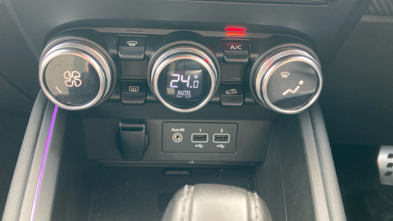 Renault Clio 1.6 E-TECH Hybrid 140 RS Line 5dr Auto Hybrid Hatchback